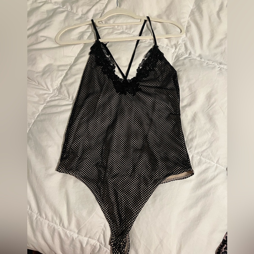 Medium Express Nude Lined Lace Bodysuit-Sexy Deep V